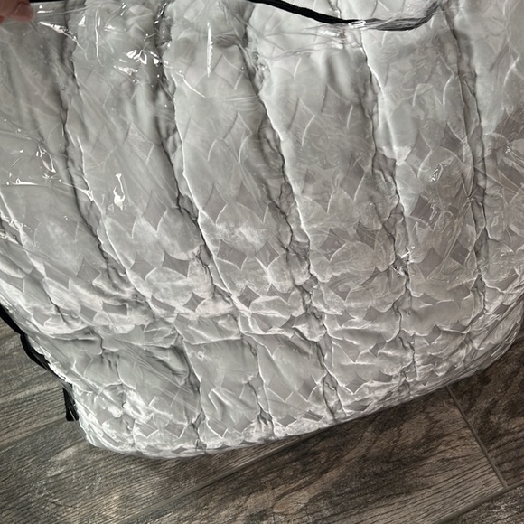 Anthropologie Bedding Queen Anthropologie Comforter Poshmark